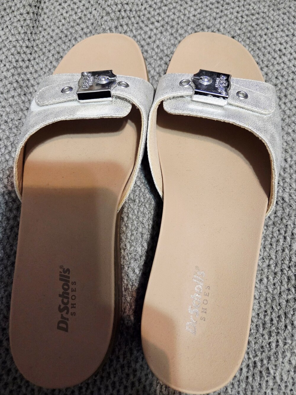 Dr. Scholl's Women's Silver Metallic Buckle Slide Sandals